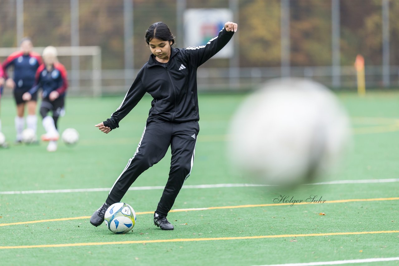 Bild 68 - wCJ VfL Pinneberg - Eimsbuettler TV : Ergebnis: 0:3